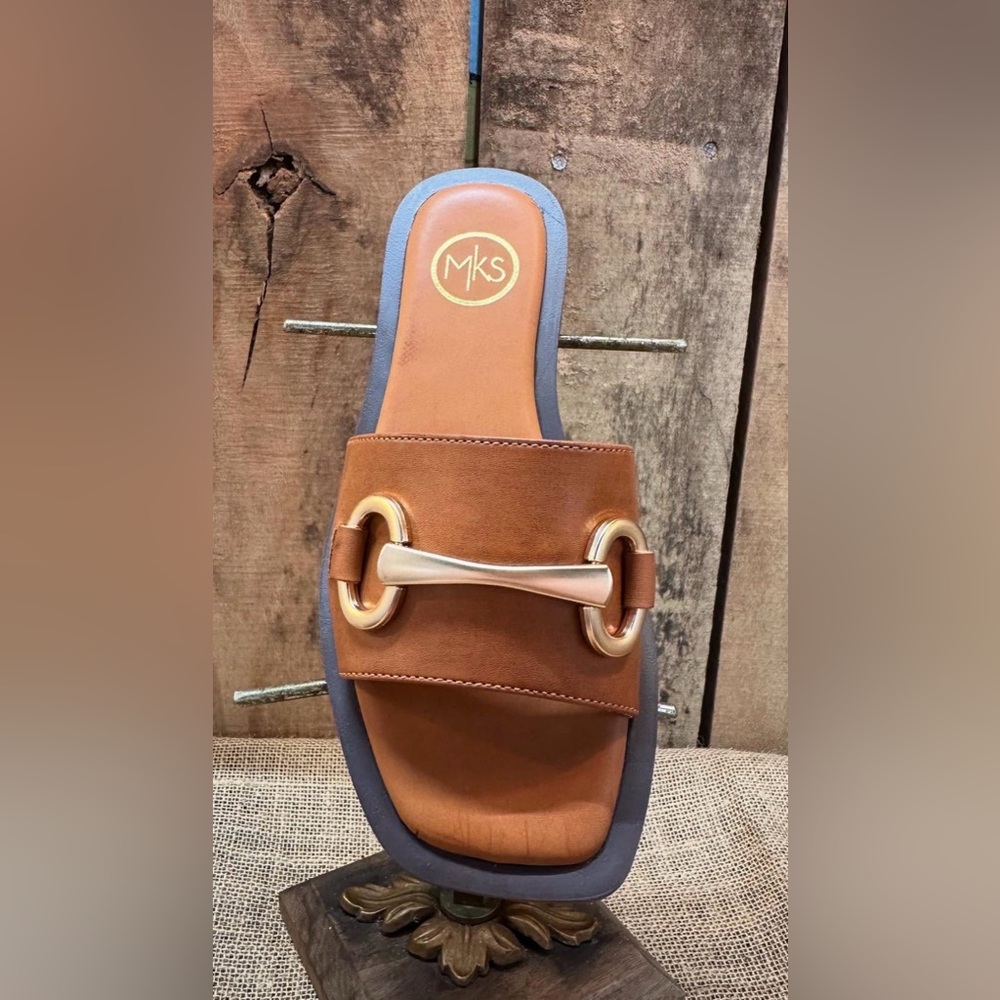 Ava Sandal